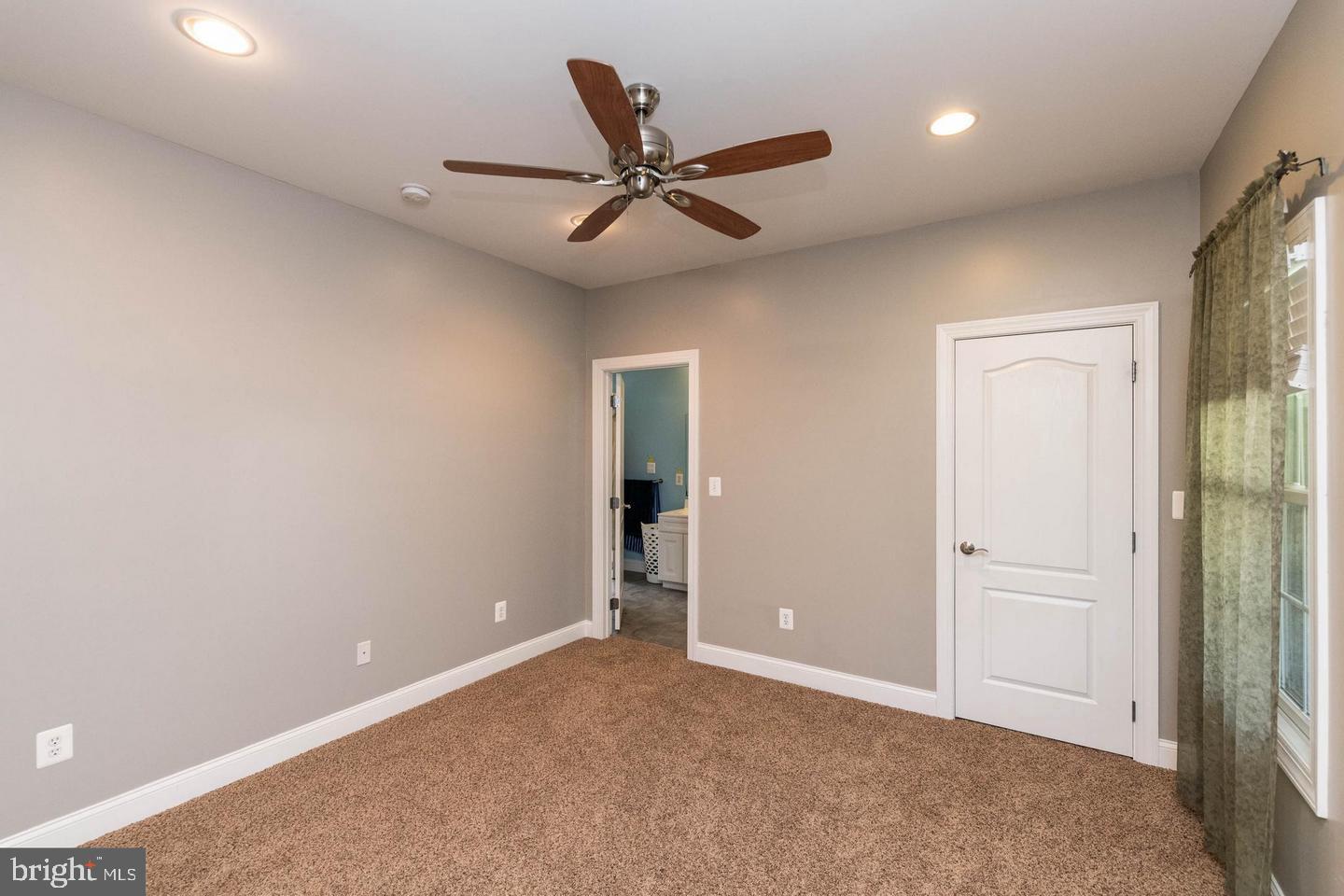 1257 Magothy Road Pasadena, MD 21122 - Photo 11 of 38 Gallery Image 11