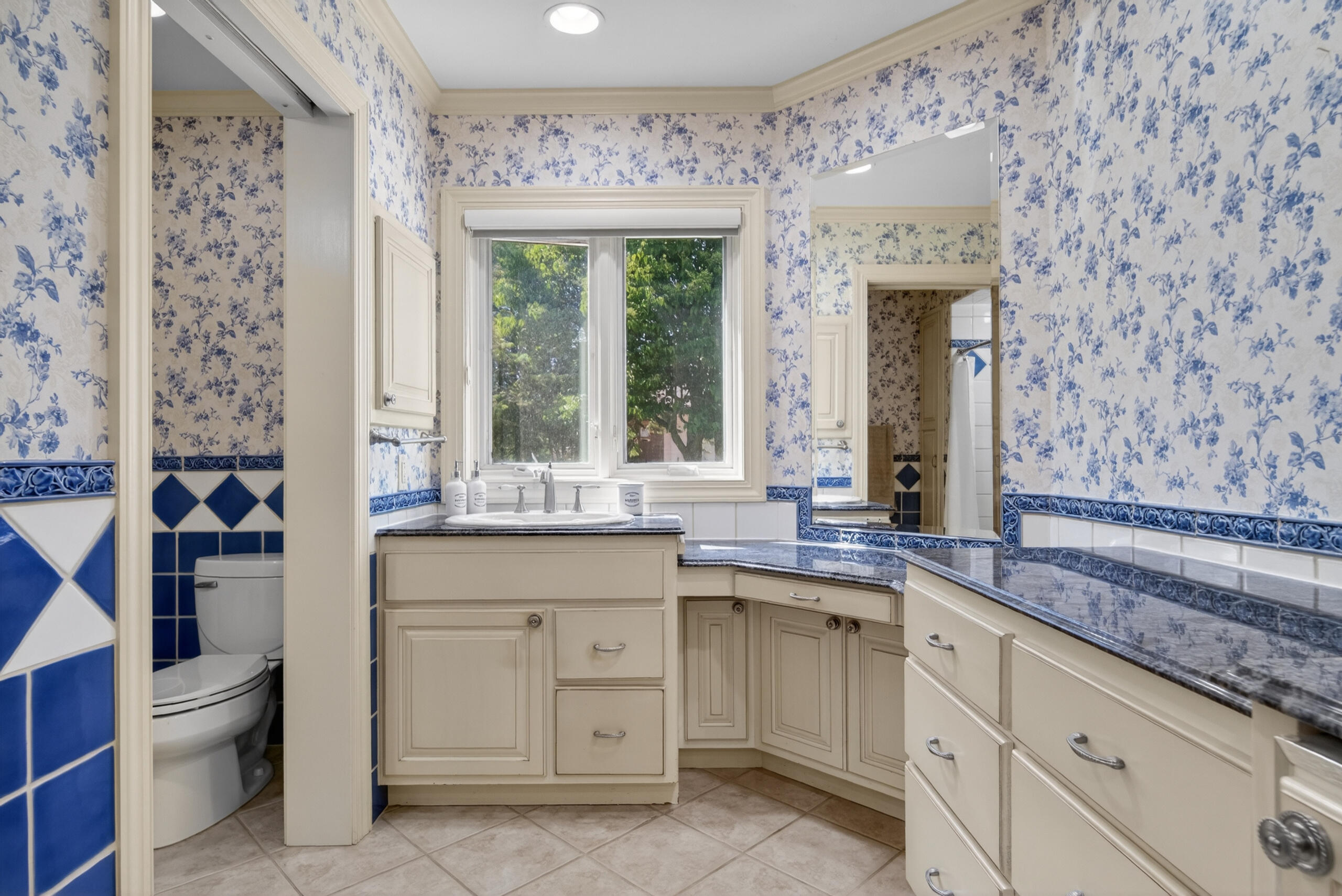 620 Oak Tree Road Sheboygan, WI 53083 - Photo 32 of 60 DSC03203