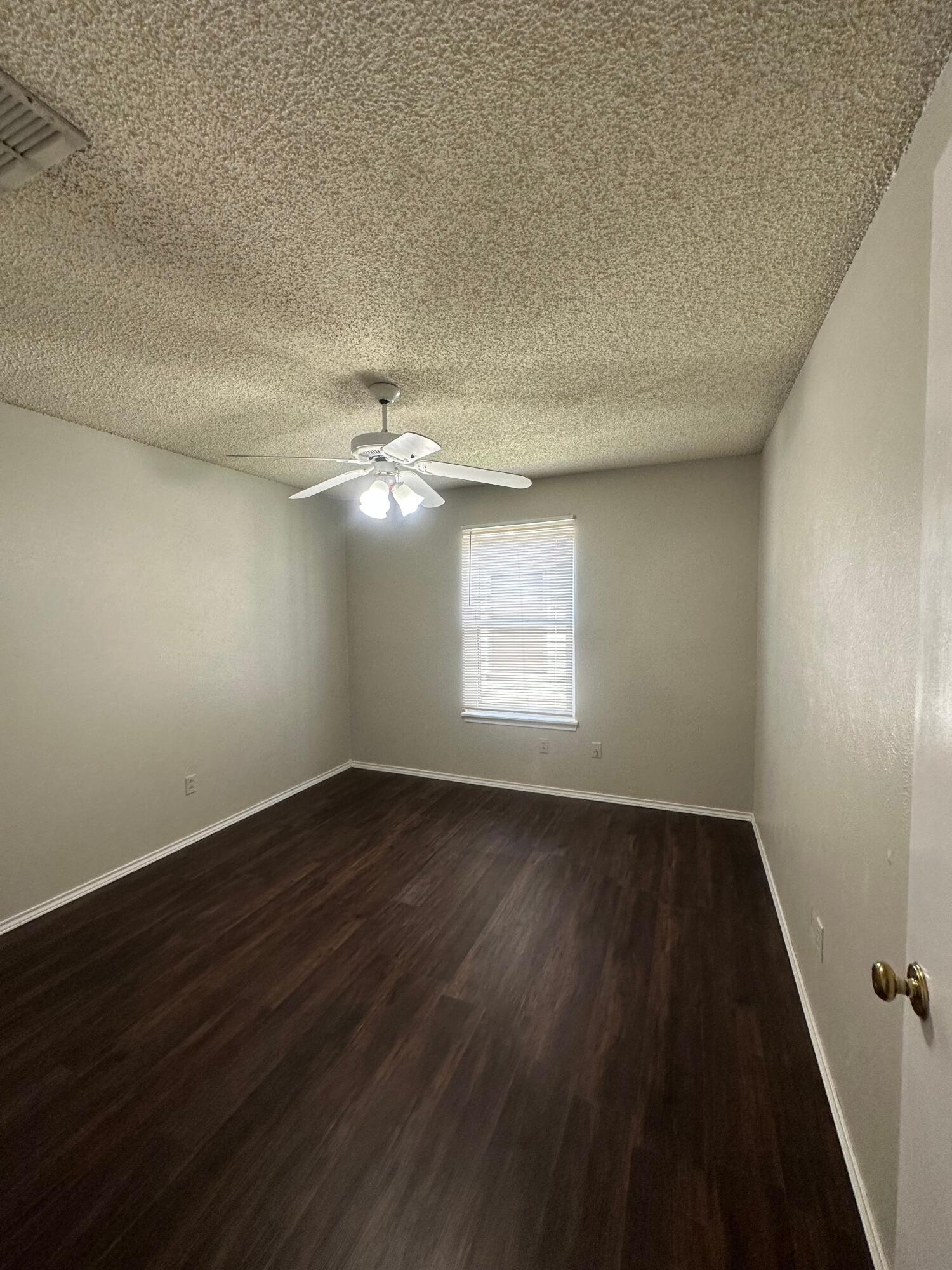 5618 Brownfield Drive, Unit C Lubbock, TX 79414 - Photo 15 of 17 IMG_7982