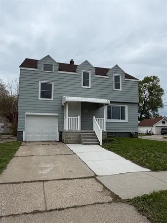 $1,950 | 23161 Easterling Avenue, Hazel Park, MI 48030