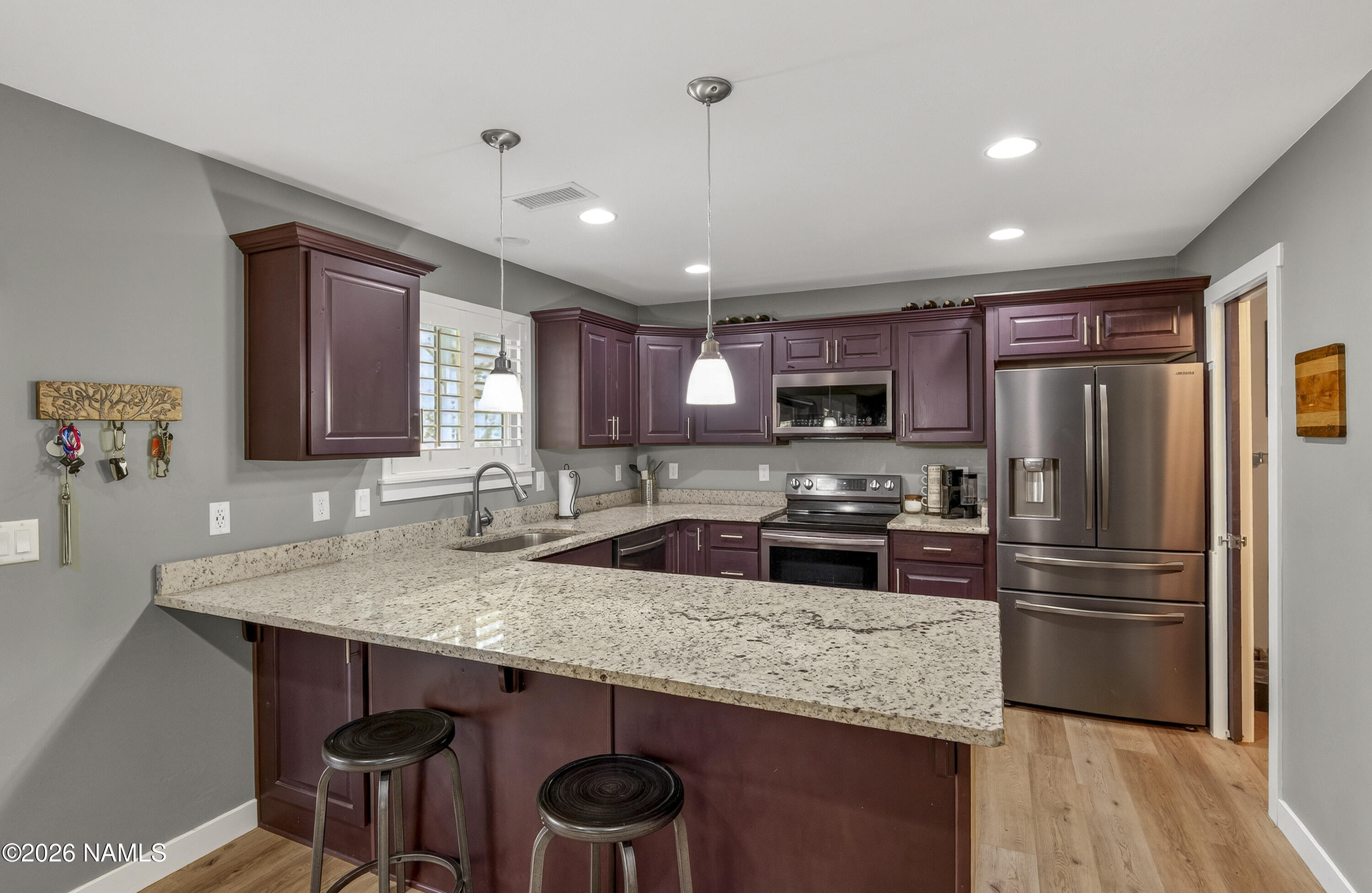 573 Cherokee Flagstaff, AZ 86005 - Photo 6 of 24 573-cherokee-006