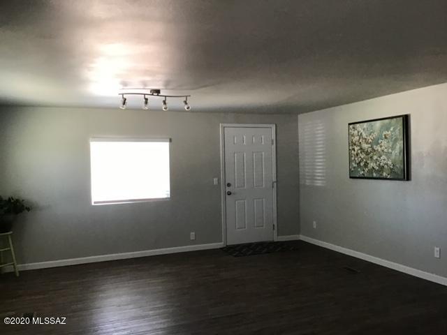 2741 West Curtis Road Tucson, AZ 85705 - Photo 3 of 14 lvng rm