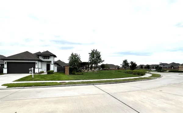 $2,300 | 20702 Wilde Redbud Trail, Richmond, TX 77407