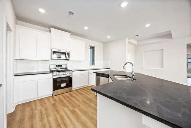 $494,816 | 6727 Pelican Lane, Beasley, TX 77417