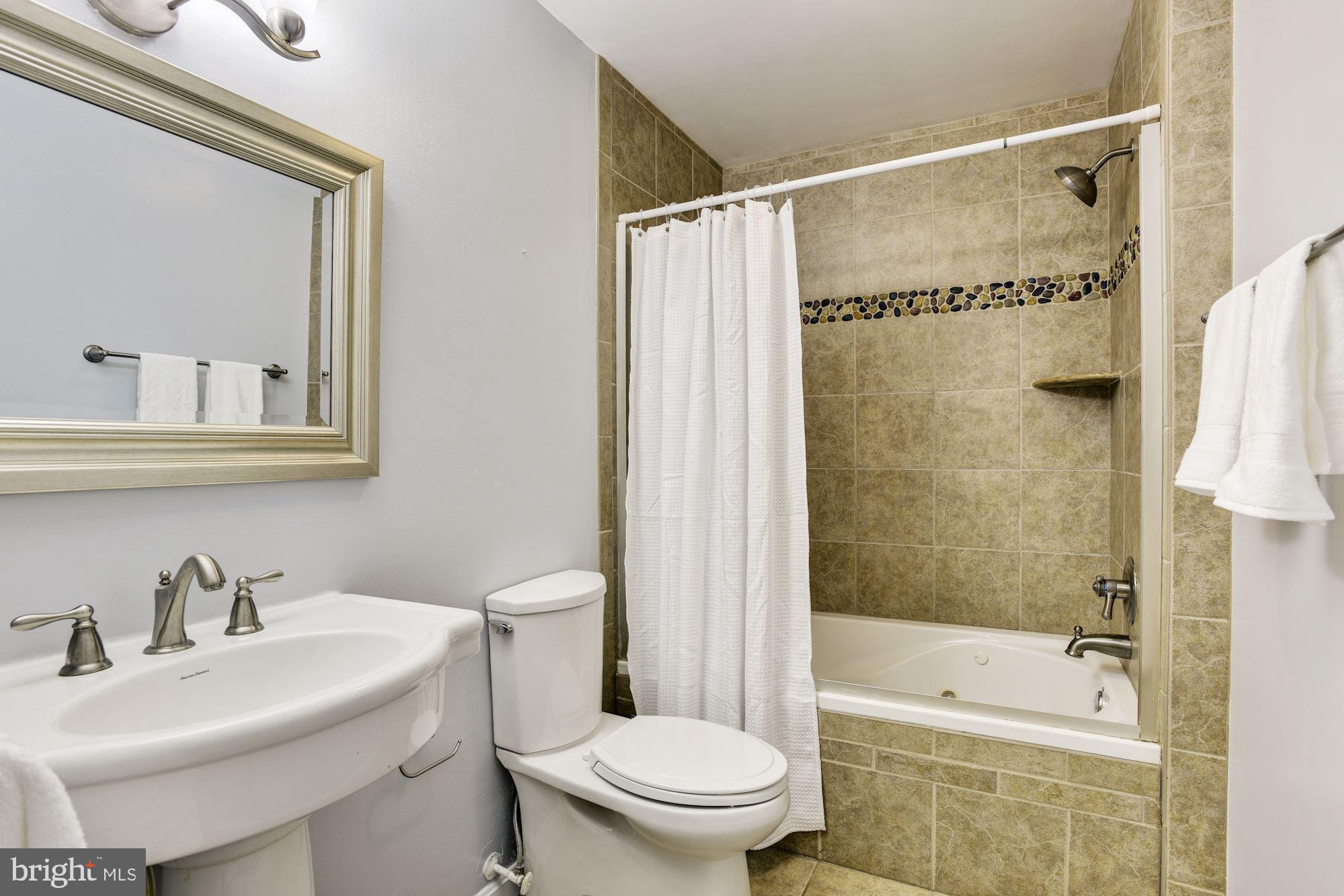 3405 Augusta Road Manchester, MD 21102 - Photo 13 of 27 Full Bath