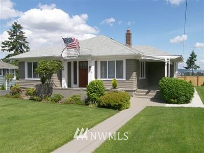 312 South 15th Street Renton, WA 98055 - Photo 1 of 1 a front view of a house with a yard