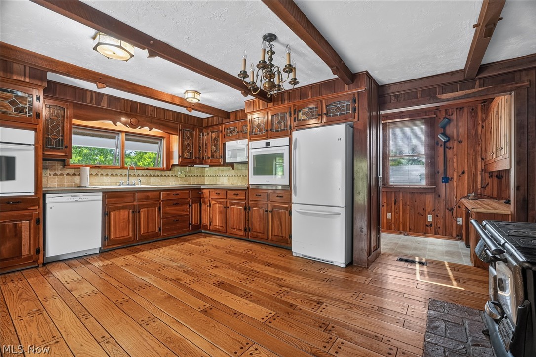 13721 Spring Street Burton, OH 44021 - Photo 26 of 47