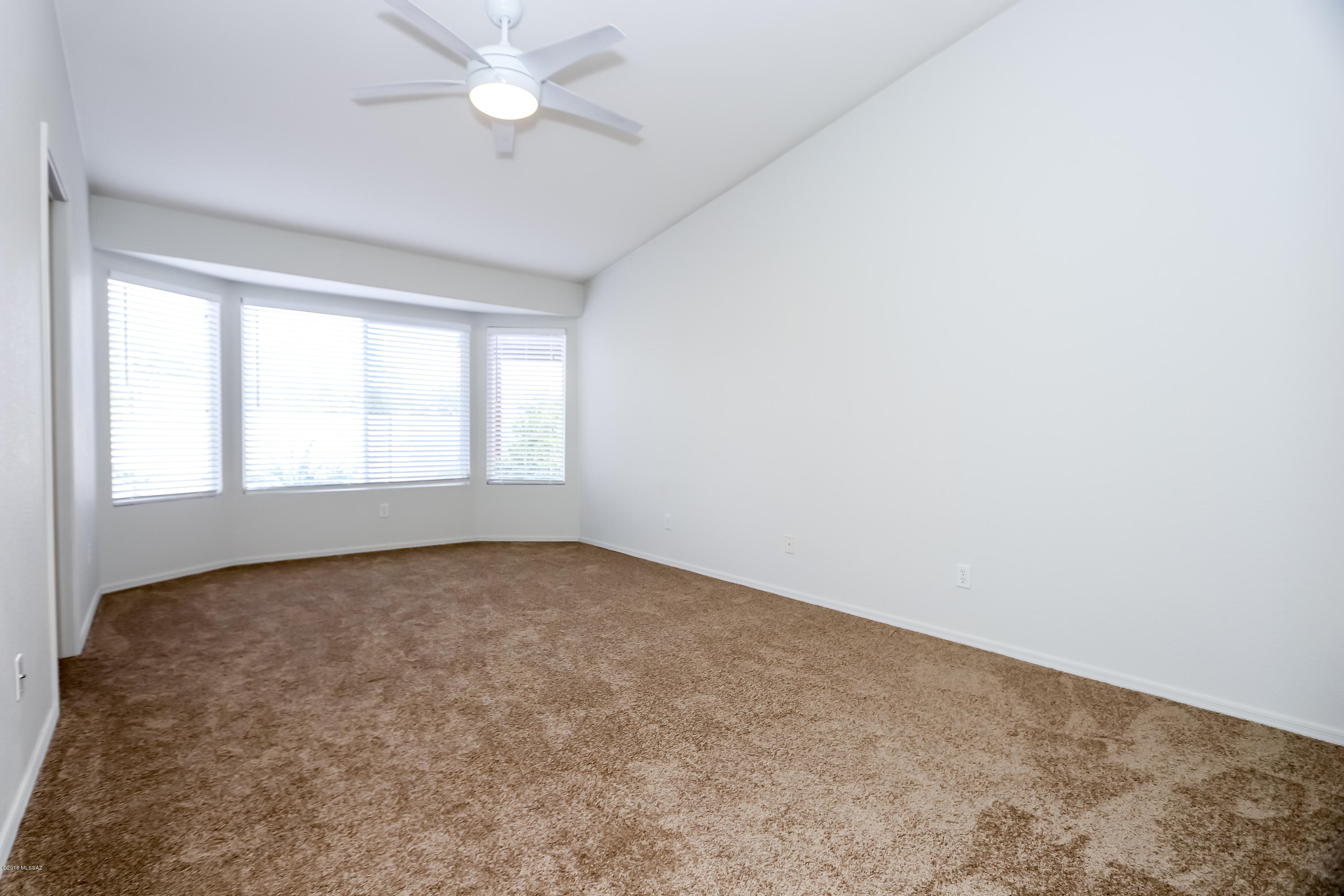 7744 West Rising Moon Way Tucson, AZ 85743 - Photo 9 of 24 Gallery Image 9
