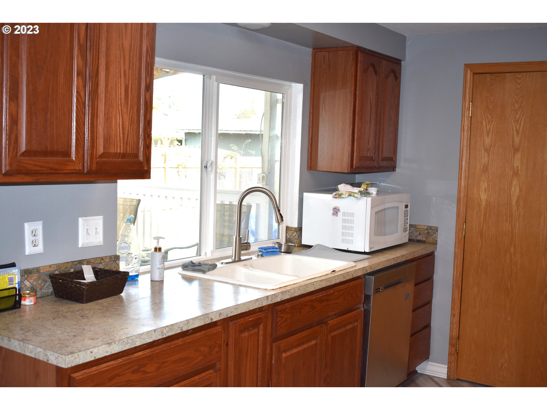 528 South 51st Place Springfield, OR 97478 - Photo 5 of 26 Gallery Image 5
