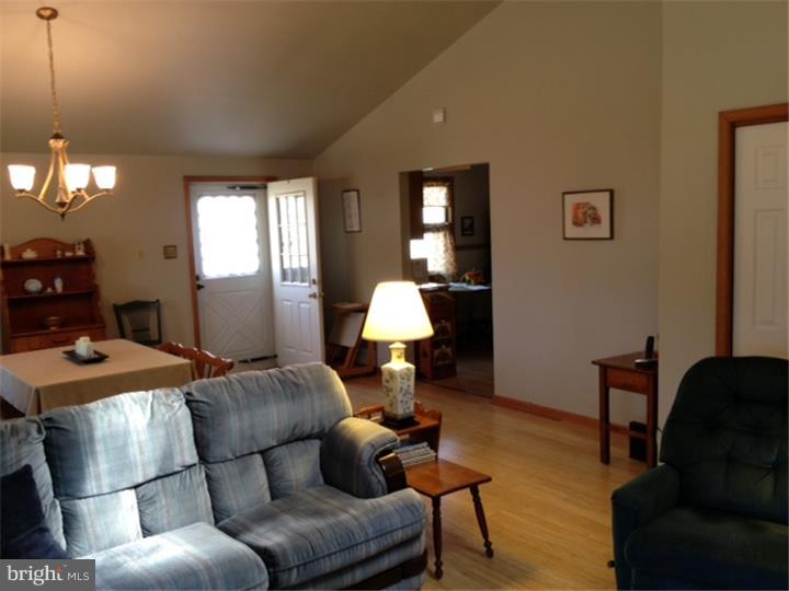 1268 Thomson Road Abington, PA 19001 - Photo 13 of 20 Family Room