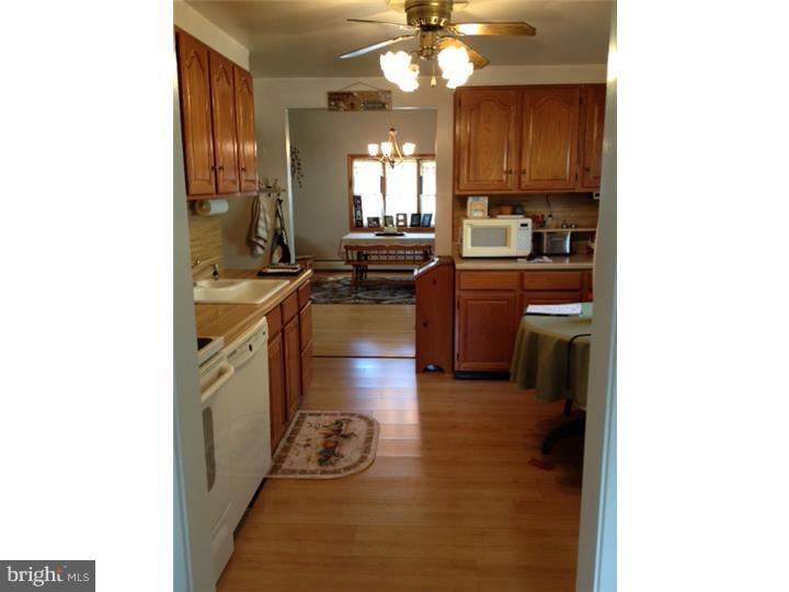 1268 Thomson Road Abington, PA 19001 - Photo 6 of 20 Kitchen