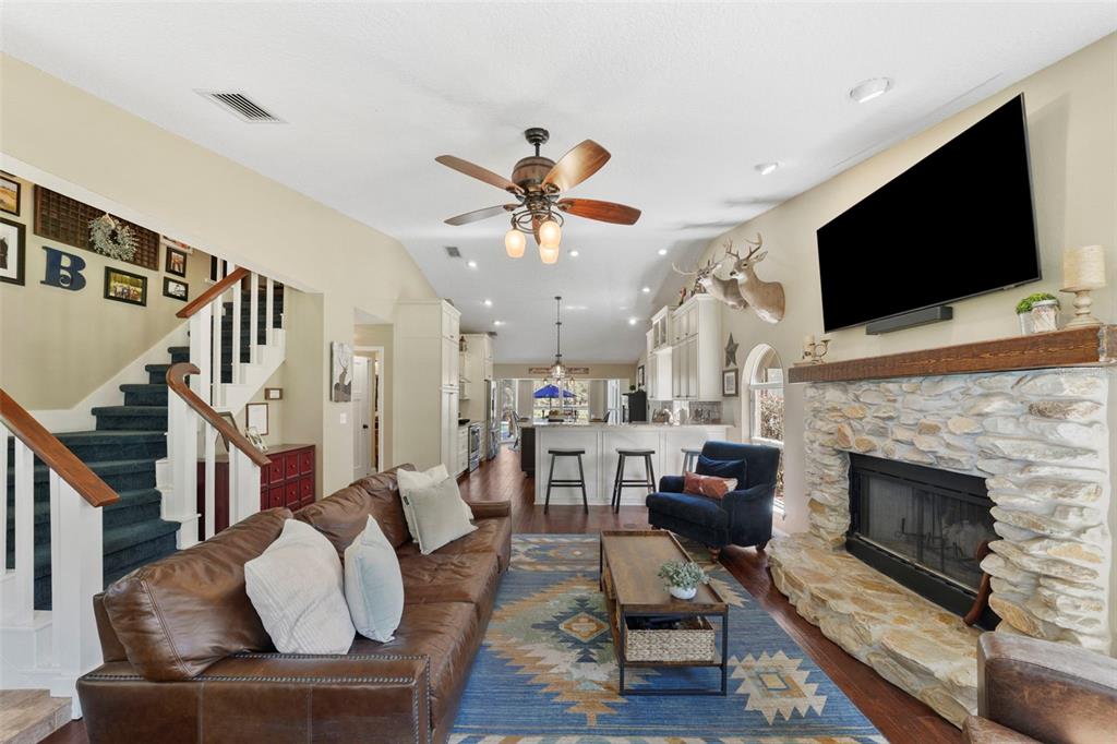 808 Old Welcome Road Lithia, FL 33547 - Photo 12 of 92 Gallery Image 12