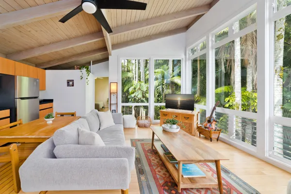 $699,000 | 98 Kaiwiki Road, Hilo, HI 96720