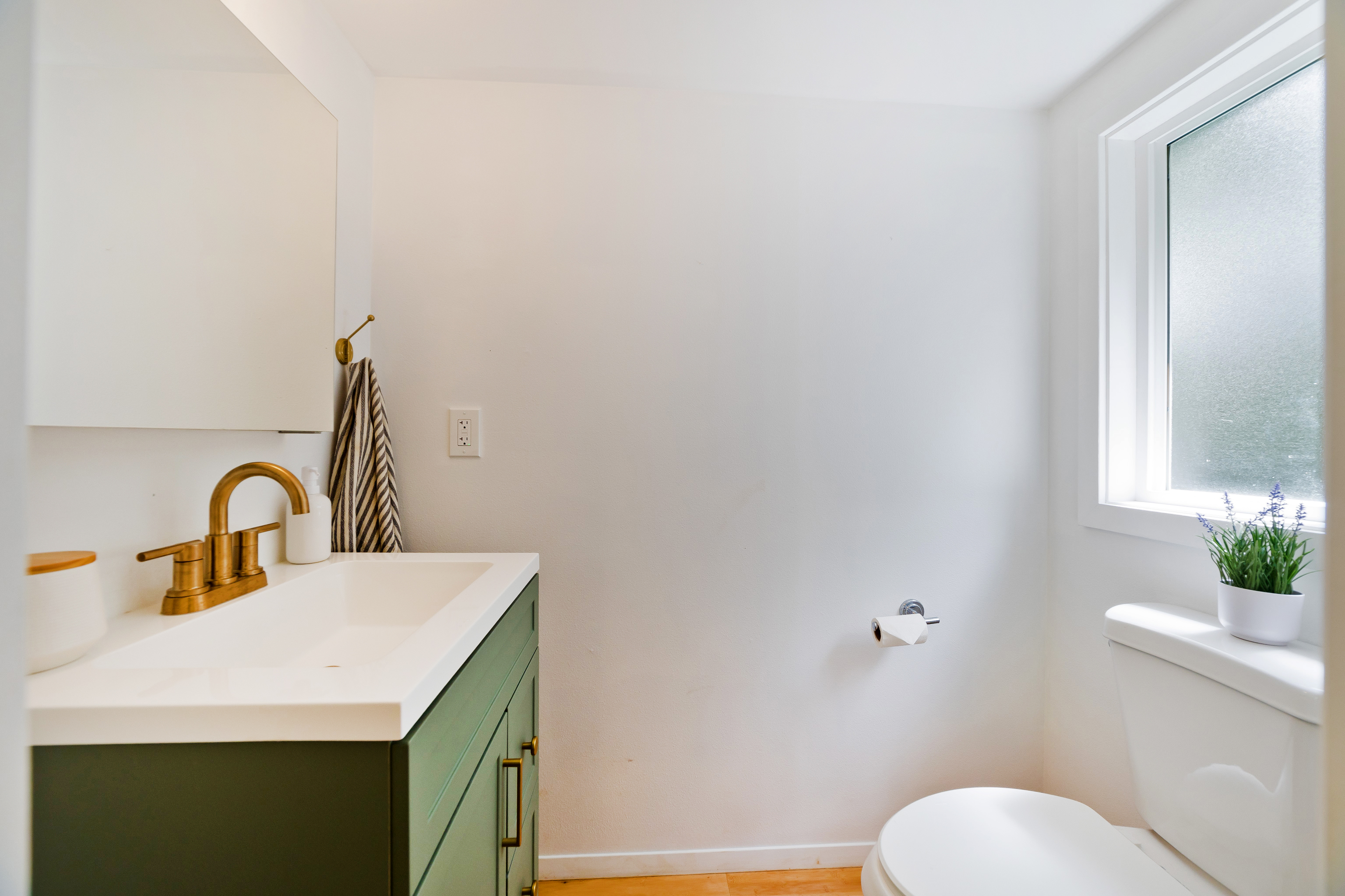 98 Kaiwiki Road Hilo, HI 96720 - Photo 11 of 25