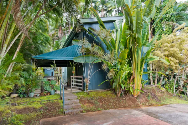 $699,000 | 98 Kaiwiki Road, Hilo, HI 96720