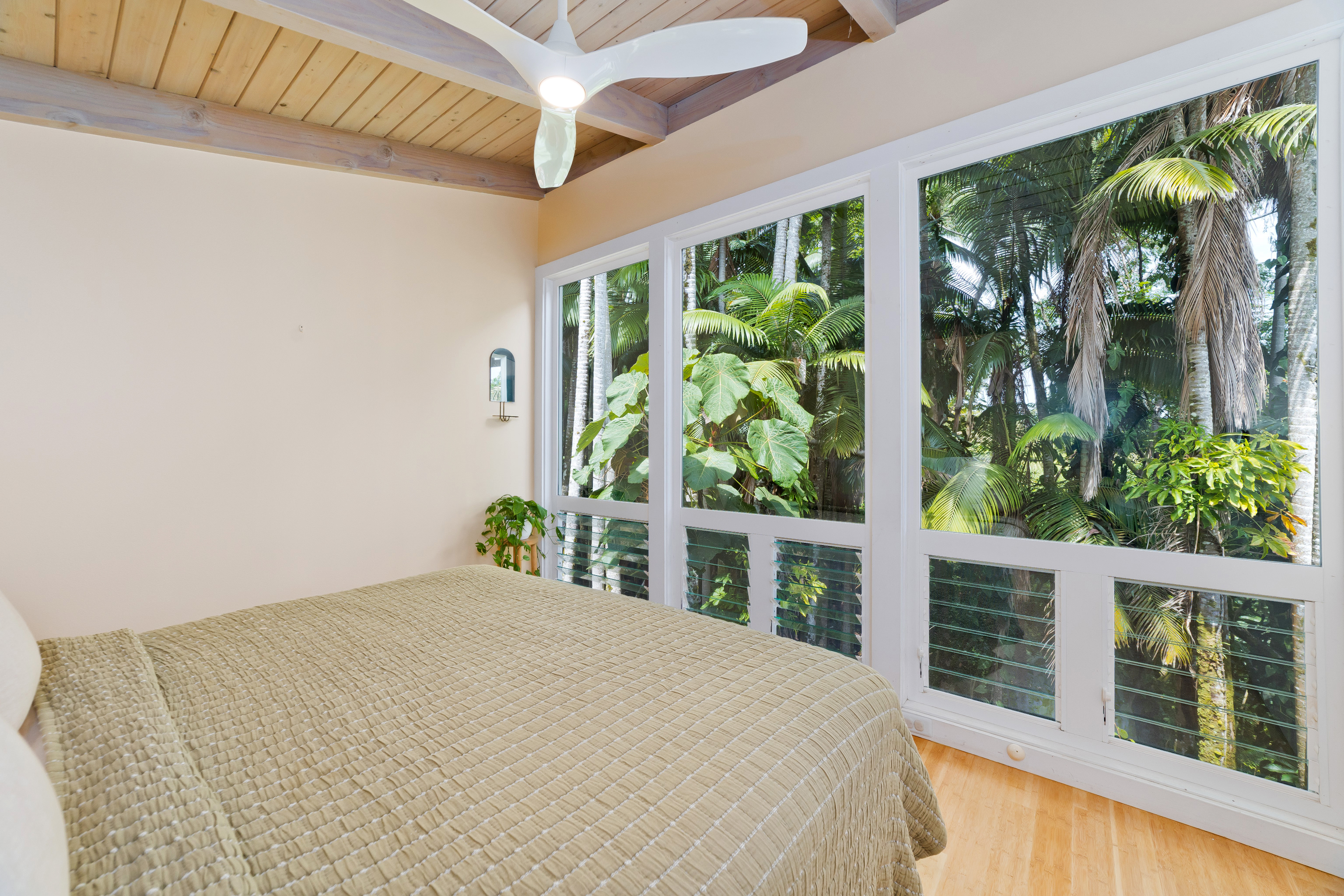 98 Kaiwiki Road Hilo, HI 96720 - Photo 10 of 25