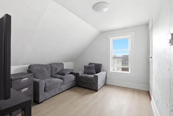 $789,900 | 81 Ward Street, Worcester, MA 01610