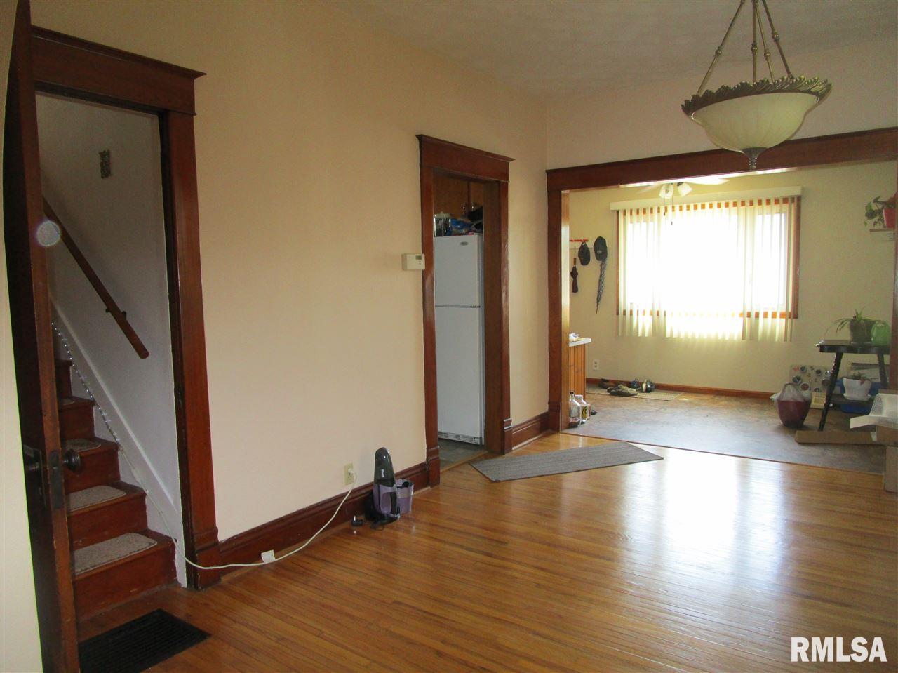 846 East Locust Street Canton, IL 61520 - Photo 8 of 36 Gallery Image 8