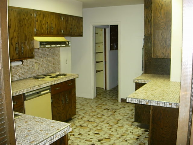 1310 Molitor Road Aurora, IL 60505 - Photo 15 of 25 Gallery Image 15