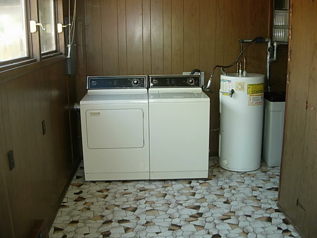 1310 Molitor Road Aurora, IL 60505 - Photo 23 of 25 Gallery Image 23