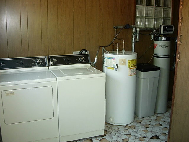 1310 Molitor Road Aurora, IL 60505 - Photo 24 of 25 Gallery Image 24