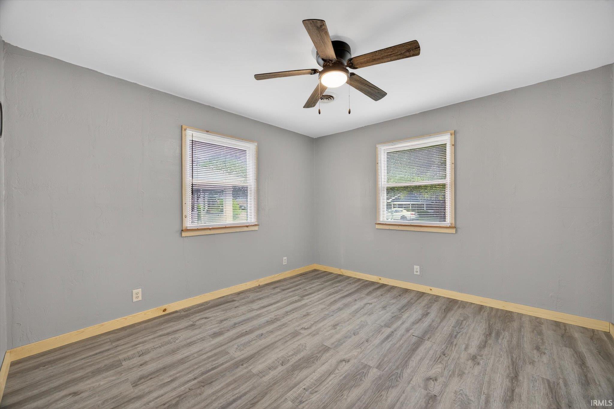 409 R Street Bedford, IN 47421 - Photo 20 of 36