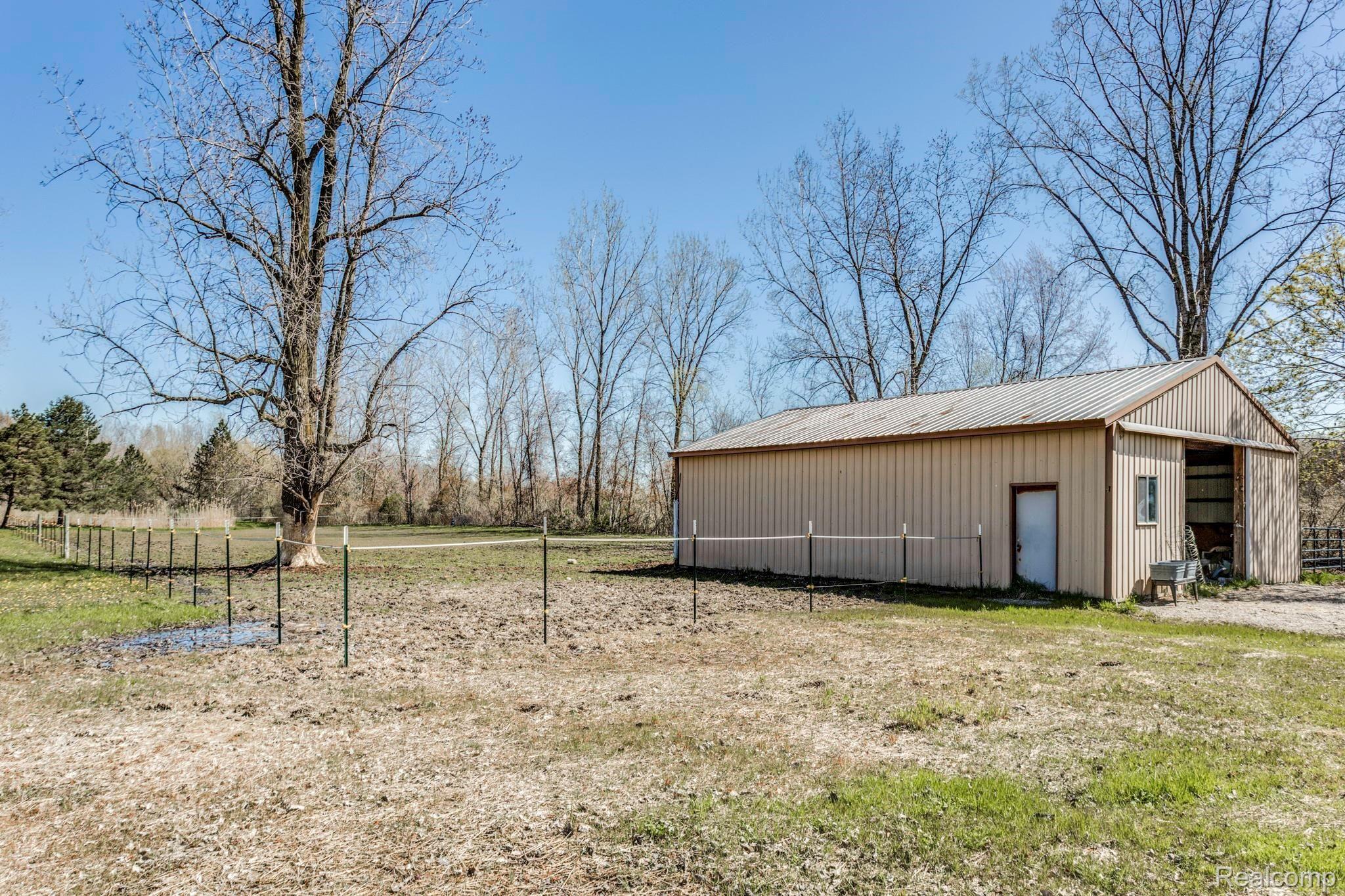 5272 Yankee Road St. Clair, MI 48079 - Photo 3 of 35 5272 Yankee Rd-7.jpg