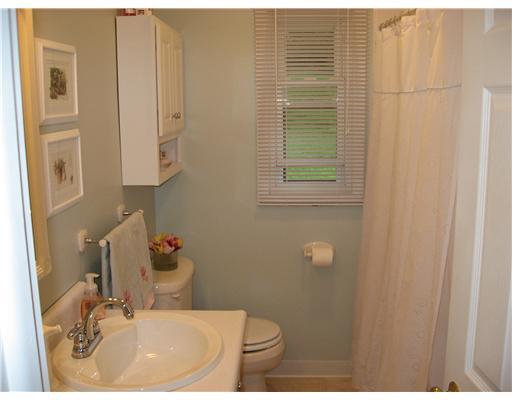 1083 Chaintown Road Scottdale, PA 15683 - Photo 12 of 14 Other. Bathroom with tub/shower