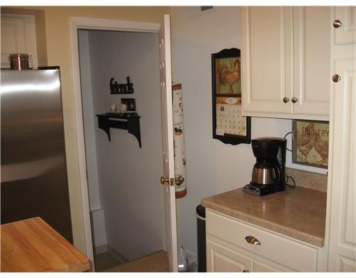 1083 Chaintown Road Scottdale, PA 15683 - Photo 5 of 14 Kitchen.