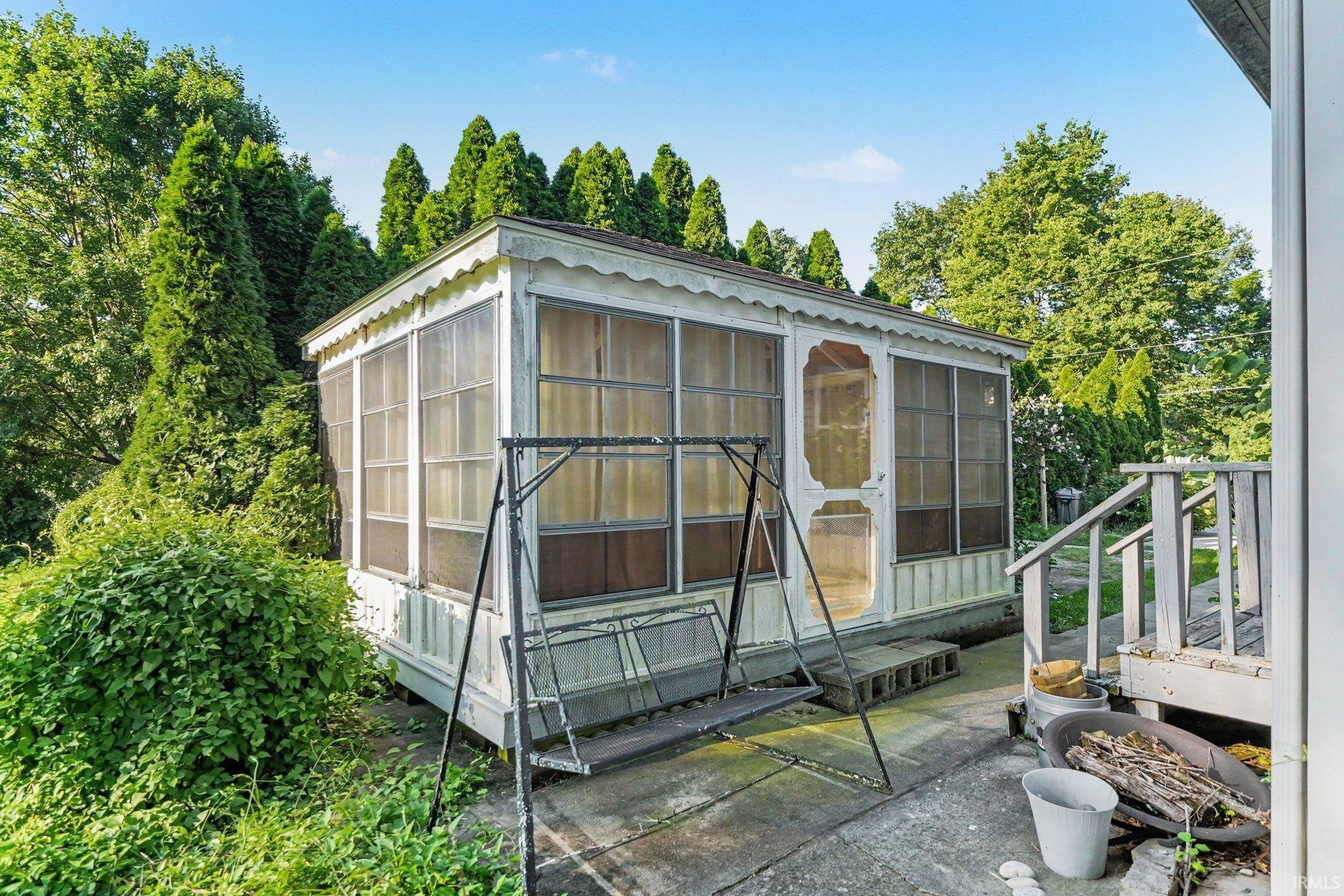 50902 Cornwall Road Bristol, IN 46507 - Photo 12 of 22 Gallery Image 12