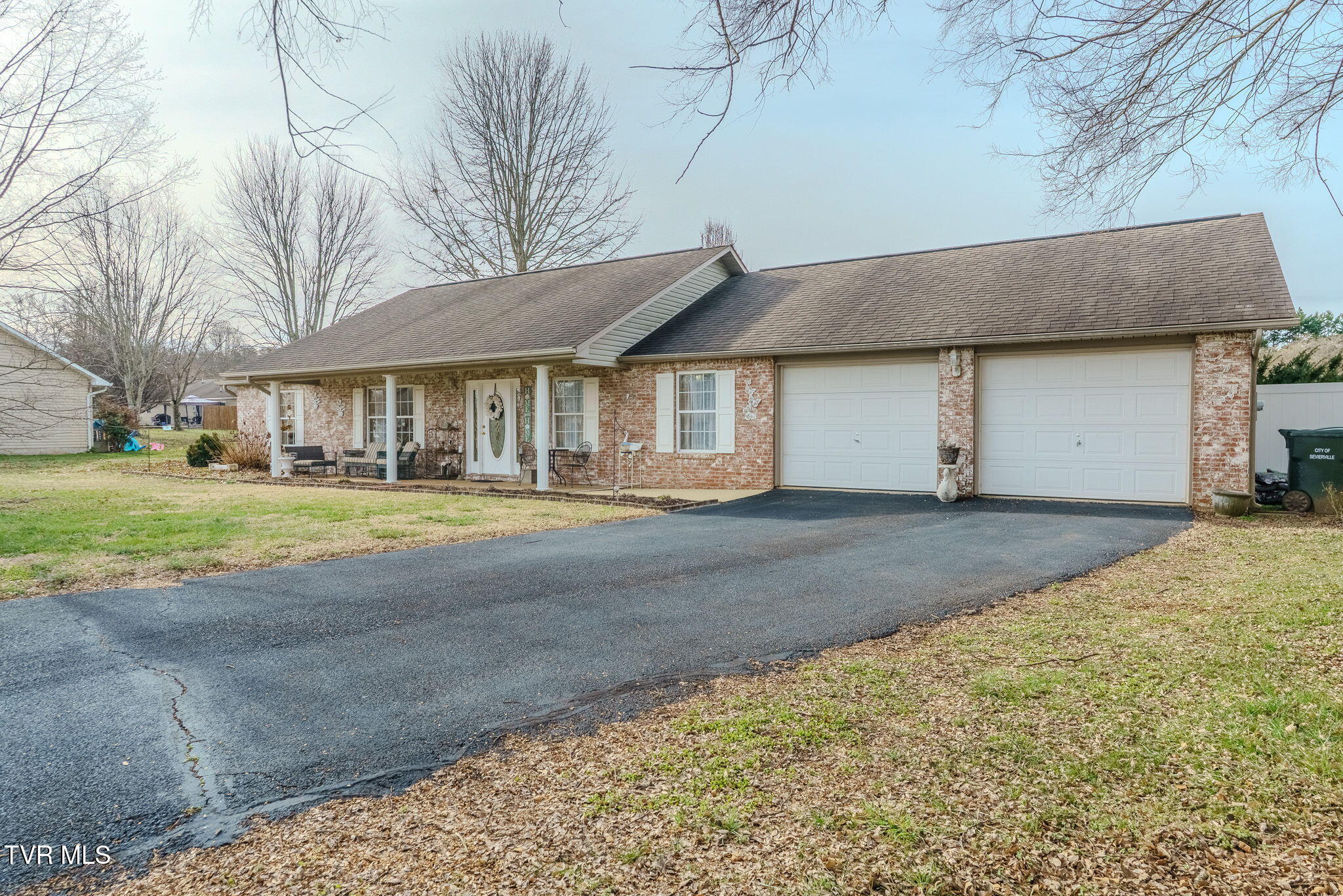 1705 Primrose Court Sevierville, TN 37862 - Photo 2 of 45 37-web-or-mls-_DSC1886-HDR