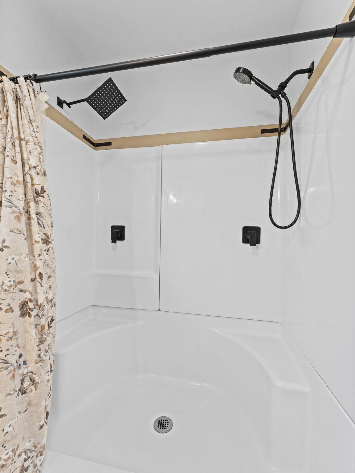 249 Jessups Mill Road Clarksboro, NJ 08020 - Photo 27 of 55 Modern shower with elegant fixtures.