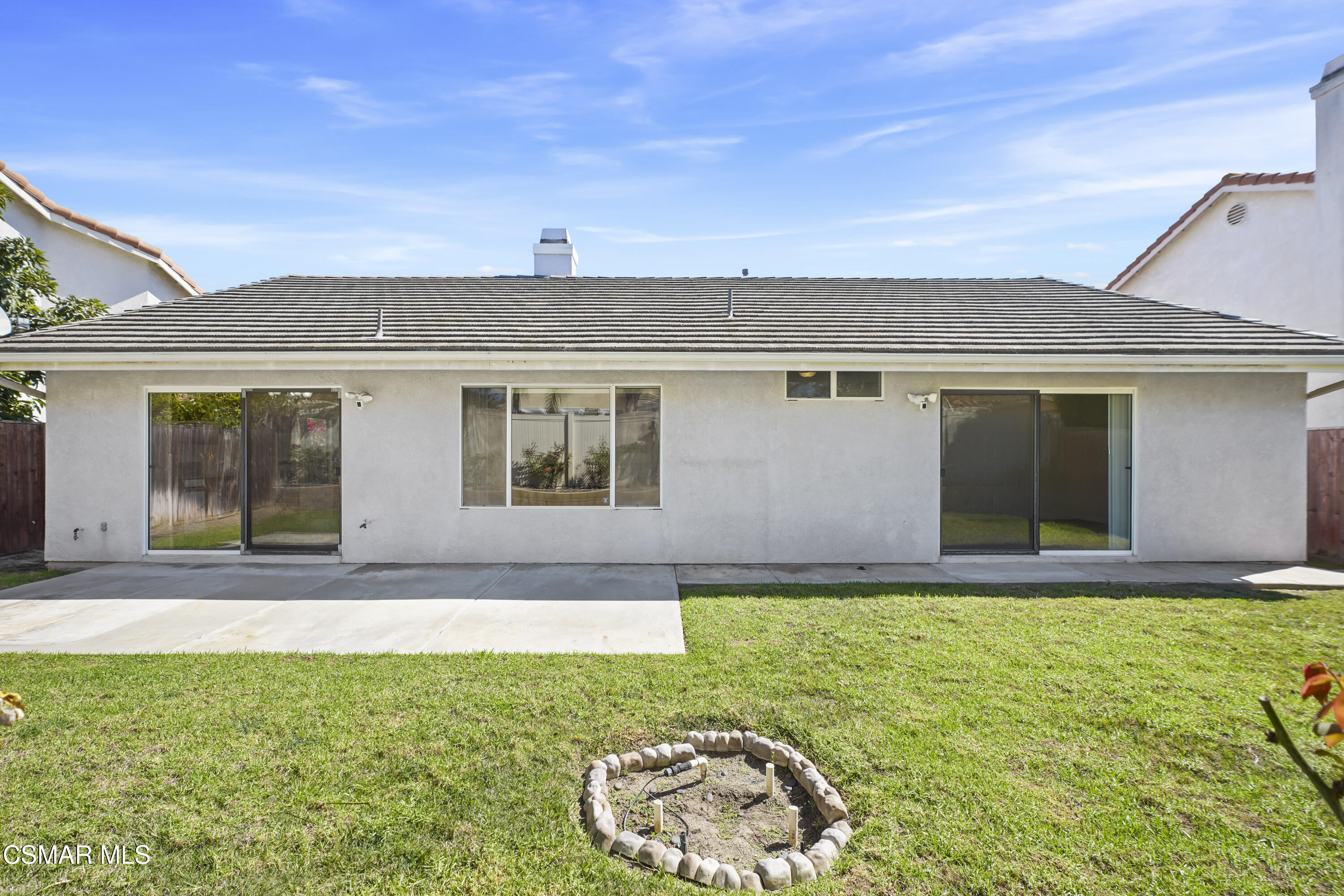 663 Novato Drive Oxnard, CA 93035 - Photo 31 of 40 front view of house with a yard