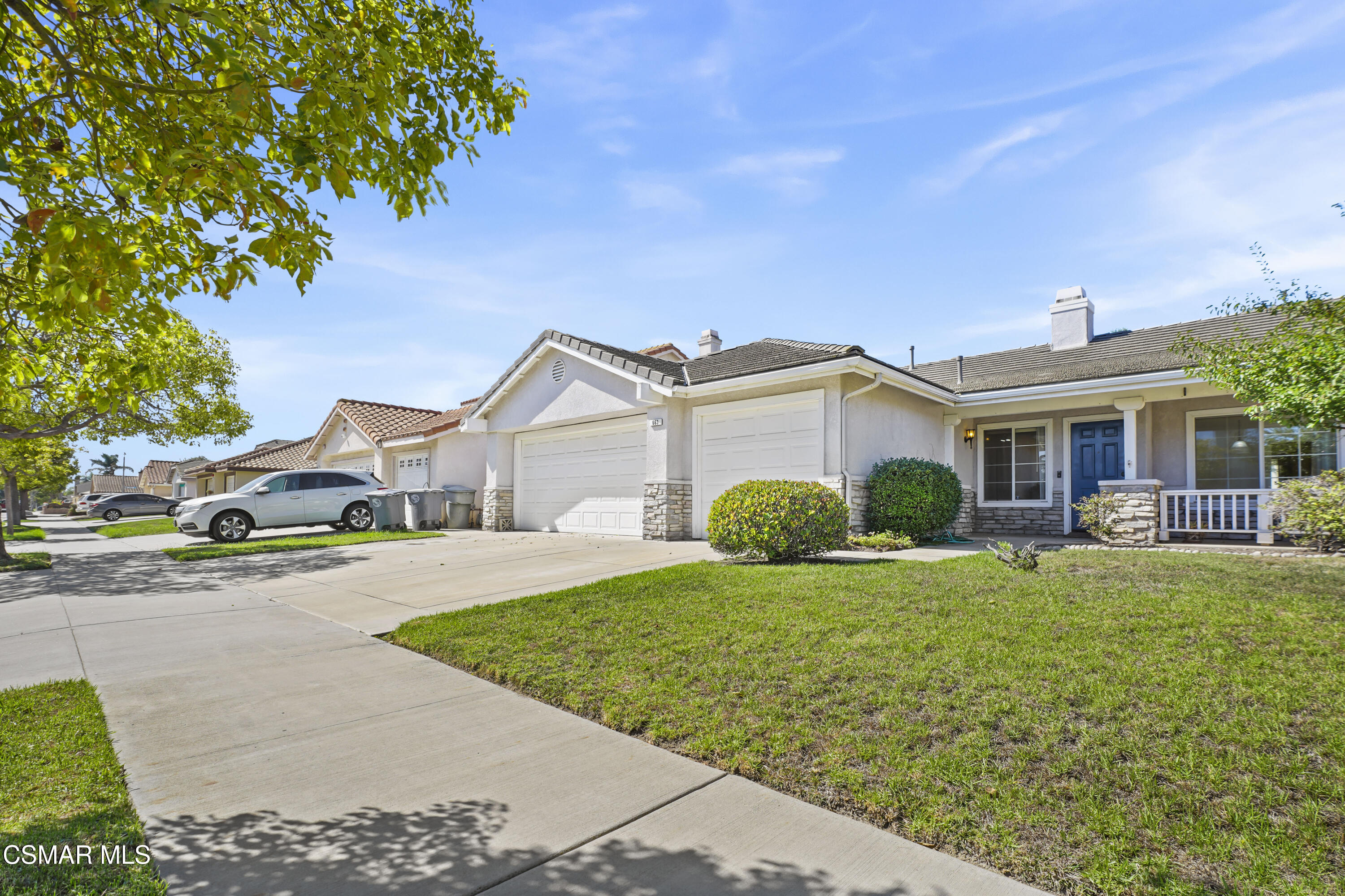 663 Novato Drive Oxnard, CA 93035 - Photo 39 of 40 front view of a house with a yard