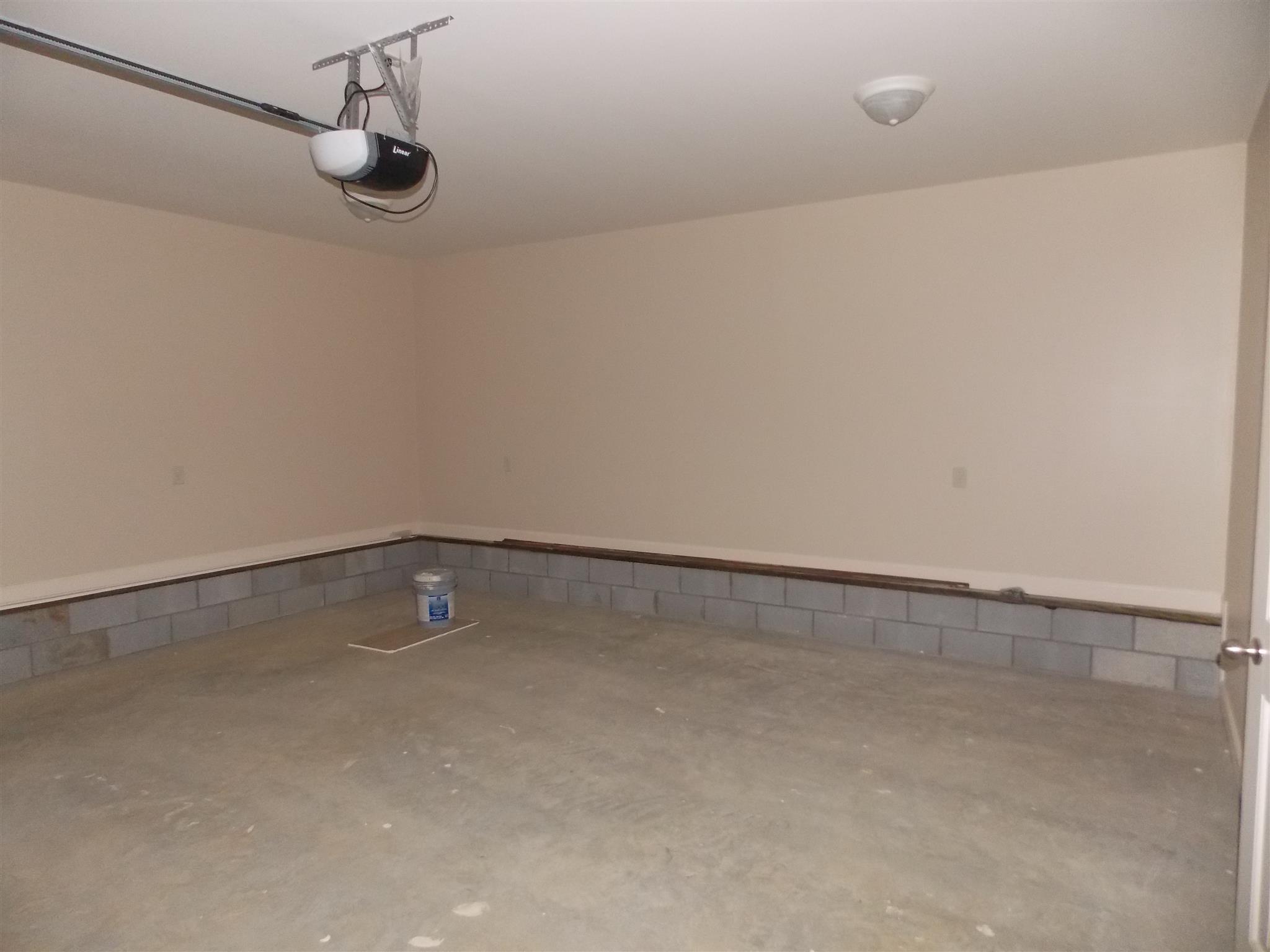 400 Goshen Road Lebanon, TN 37087 - Photo 18 of 20 a view of a room with an empty space