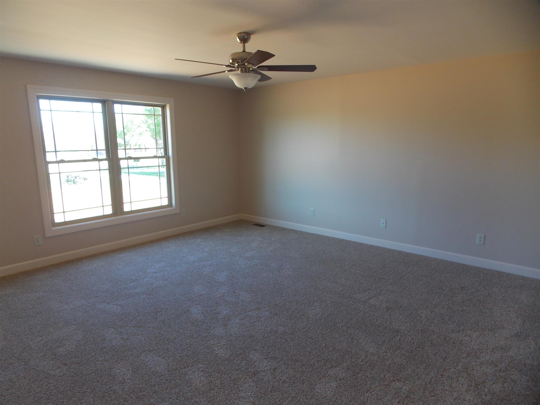 400 Goshen Road Lebanon, TN 37087 - Photo 5 of 20 an empty room with a window