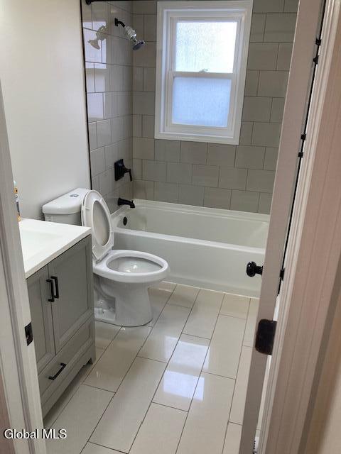 4 Katherine Road, Unit 1 Colonie, NY 12205 - Photo 7 of 11 IMG_2685