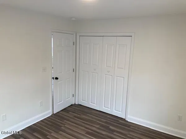 $1,800 | 4 Katherine Road, Unit 1, Colonie, NY 12205