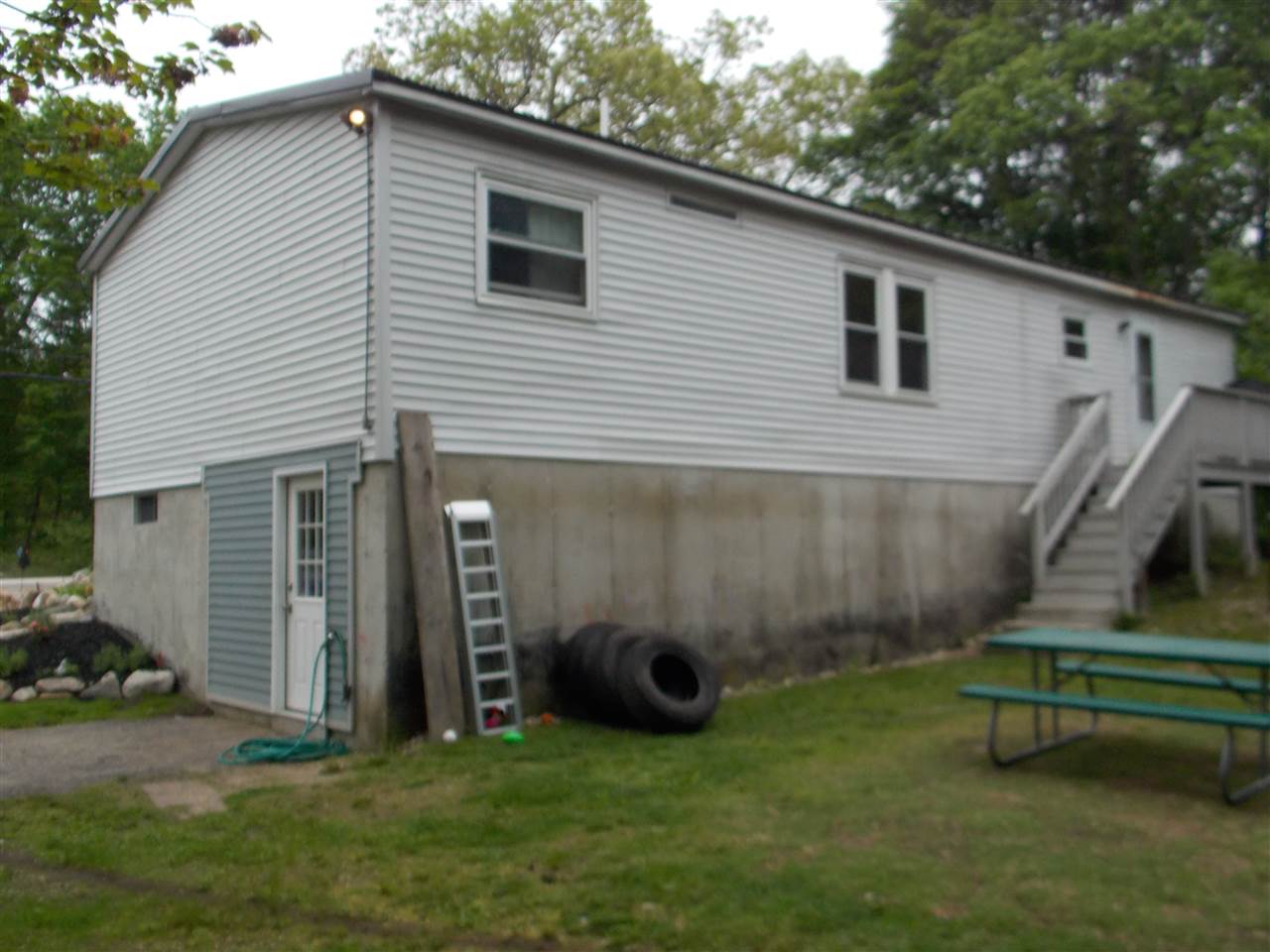 521 Raymond Road Candia, NH 03034 - Photo 3 of 24