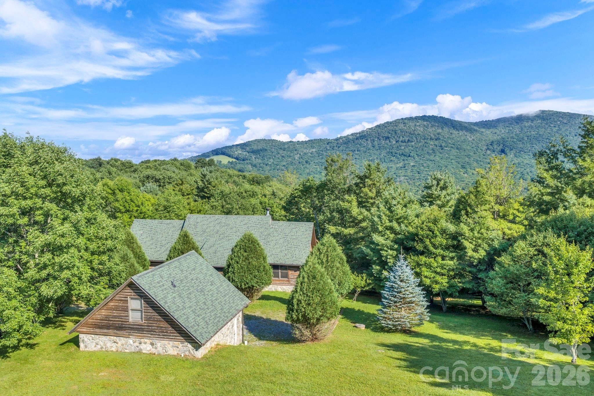 525 Schoolhouse Ridge Boone, NC 28607 - Photo 2 of 41 Gallery Image 2