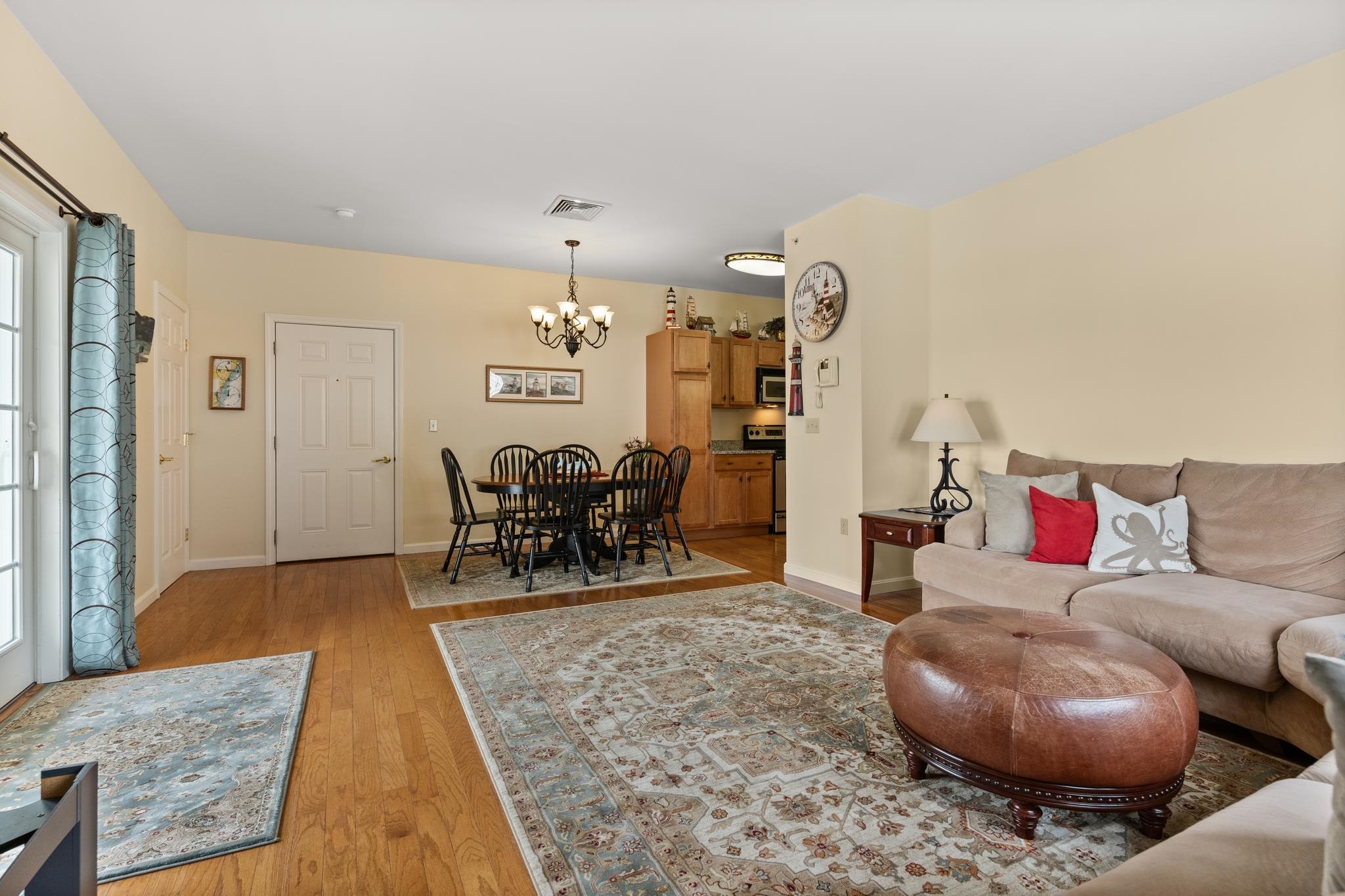 15 K Street, Unit 6 Hampton, NH 03842 - Photo 7 of 39 Gallery Image 7