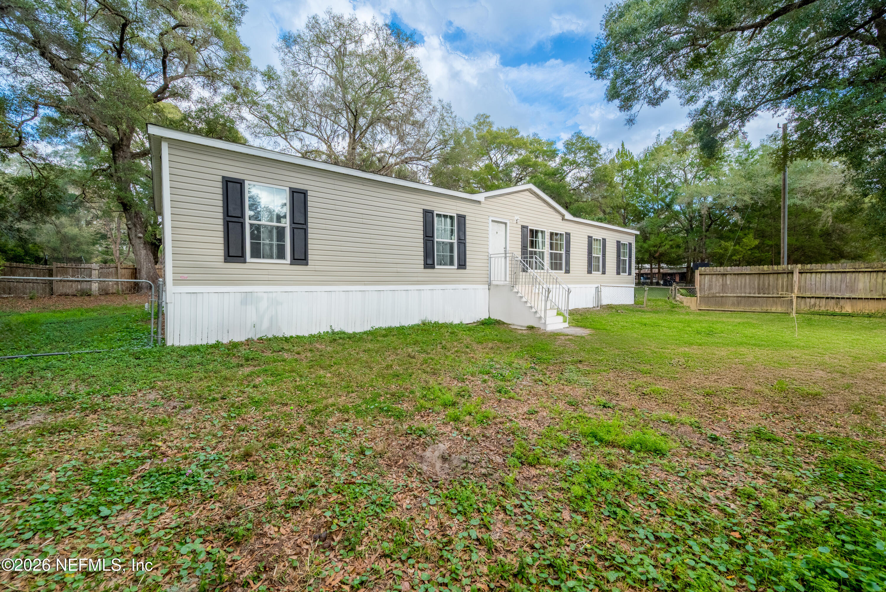 Golf St-Front of house