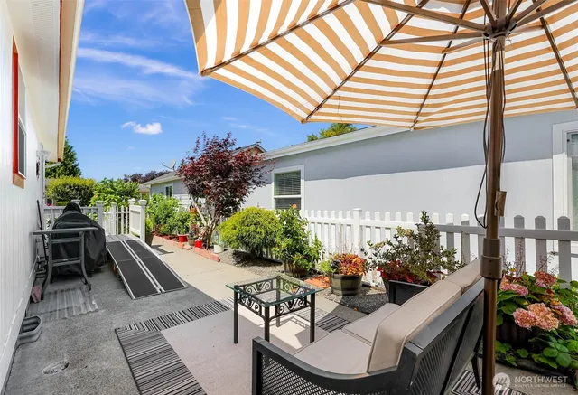 $335,000 | 6350 Portal Way, Unit 20, Ferndale, WA 98248