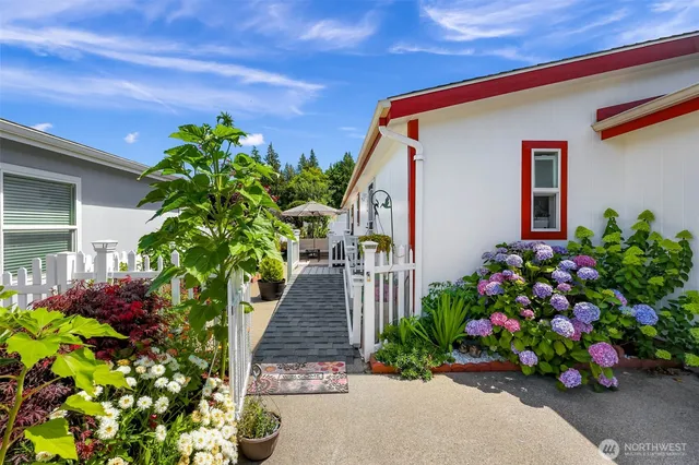 $335,000 | 6350 Portal Way, Unit 20, Ferndale, WA 98248