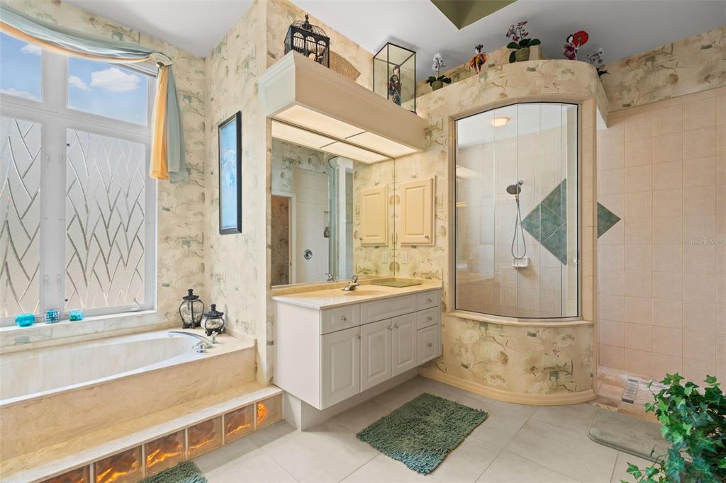 7517 Coventry Court Lakewood Ranch, FL 34202 - Photo 17 of 96