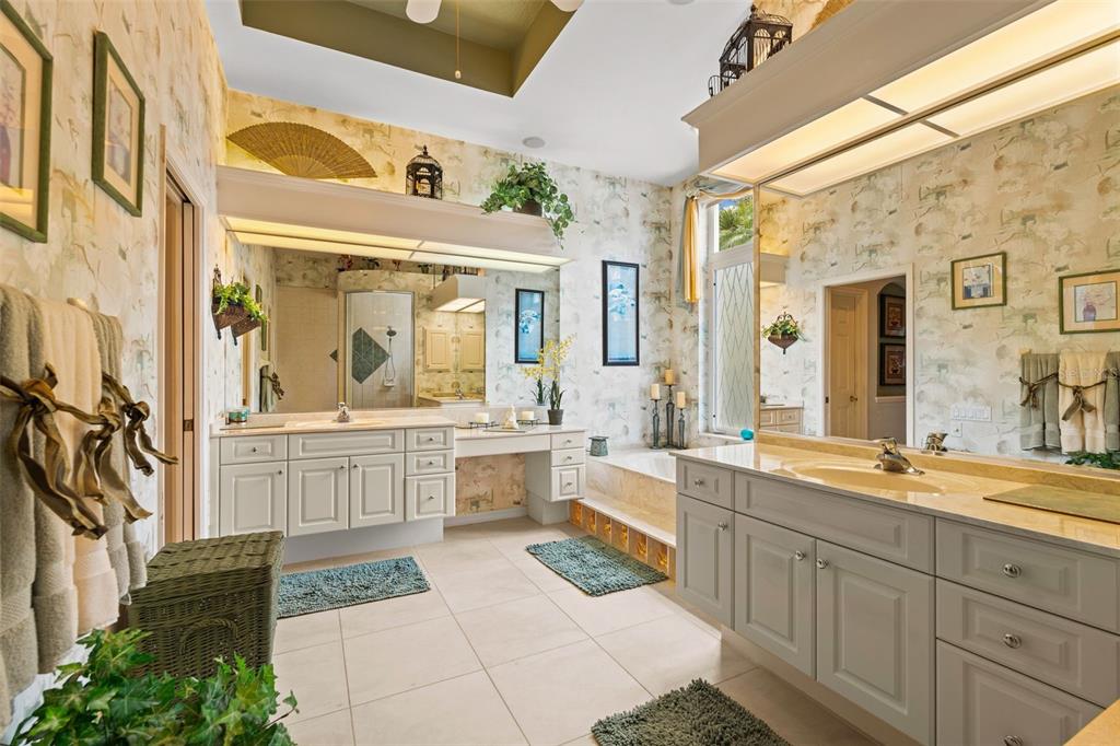 7517 Coventry Court Lakewood Ranch, FL 34202 - Photo 19 of 96