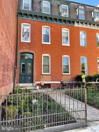 $1,200 | 106 South Patterson Park Avenue, Unit 2F, Baltimore, MD 21231