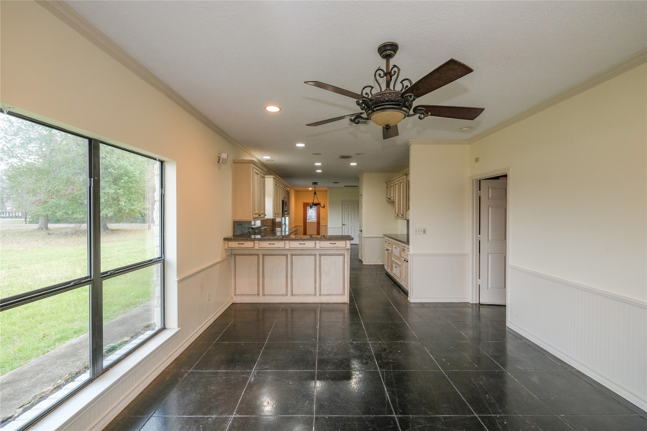 63 Lakeway Drive Trinity, TX 75862 - Photo 7 of 41