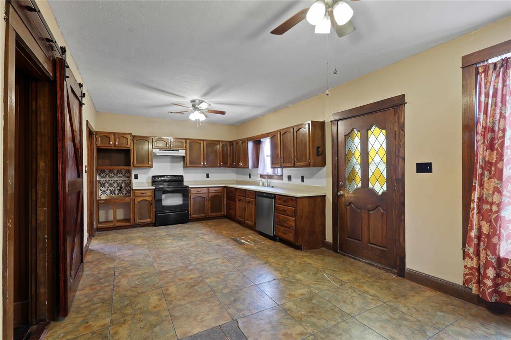 401 West Maple Street Whitewright, TX 75491 - Photo 14 of 31