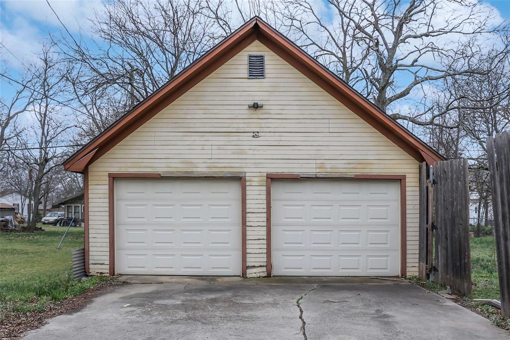 401 West Maple Street Whitewright, TX 75491 - Photo 27 of 31